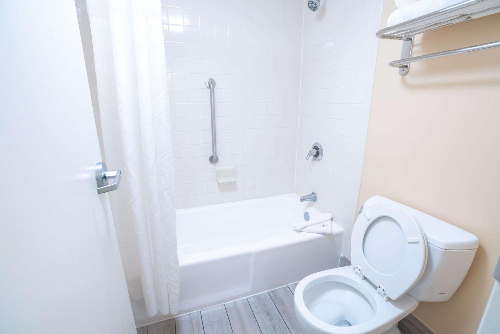 Quality Inn Palm Beach International Airport West Palm Beach Dış mekan fotoğraf